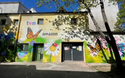Mural na akcję charytatywną „Magiczne Promyki” w Warszawie