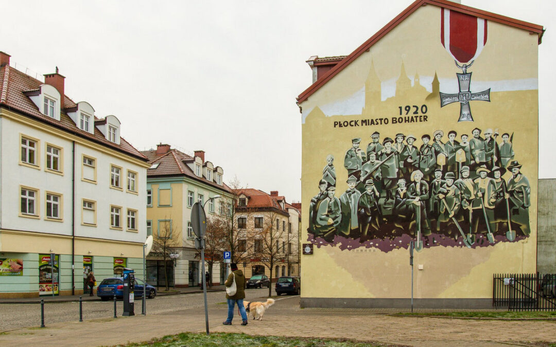 Mural patriotyczny w Płocku z okazji 100-lecia obrony miasta